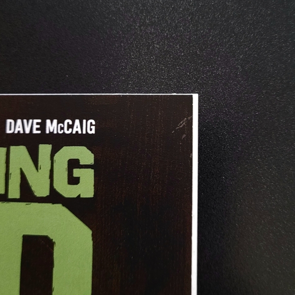 Walking Dead Deluxe #27 - Picture 5 of 7